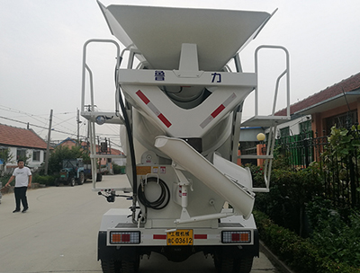 沈陽4方攪拌車